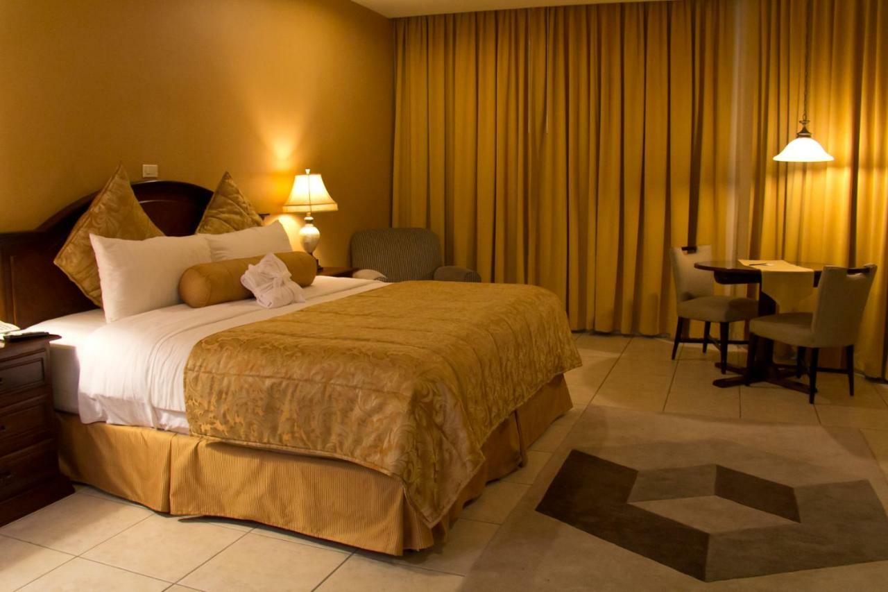 Hotel Monteolivos San Pedro Sula Buitenkant foto
