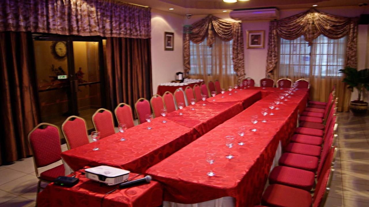 Hotel Monteolivos San Pedro Sula Buitenkant foto