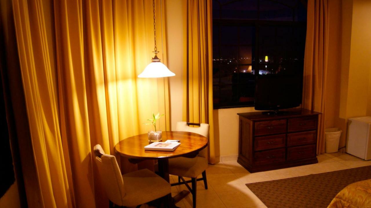 Hotel Monteolivos San Pedro Sula Buitenkant foto