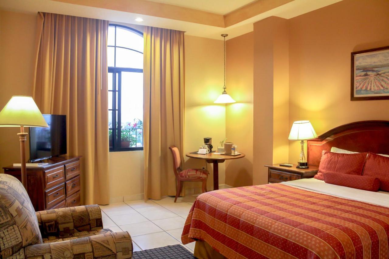 Hotel Monteolivos San Pedro Sula Buitenkant foto
