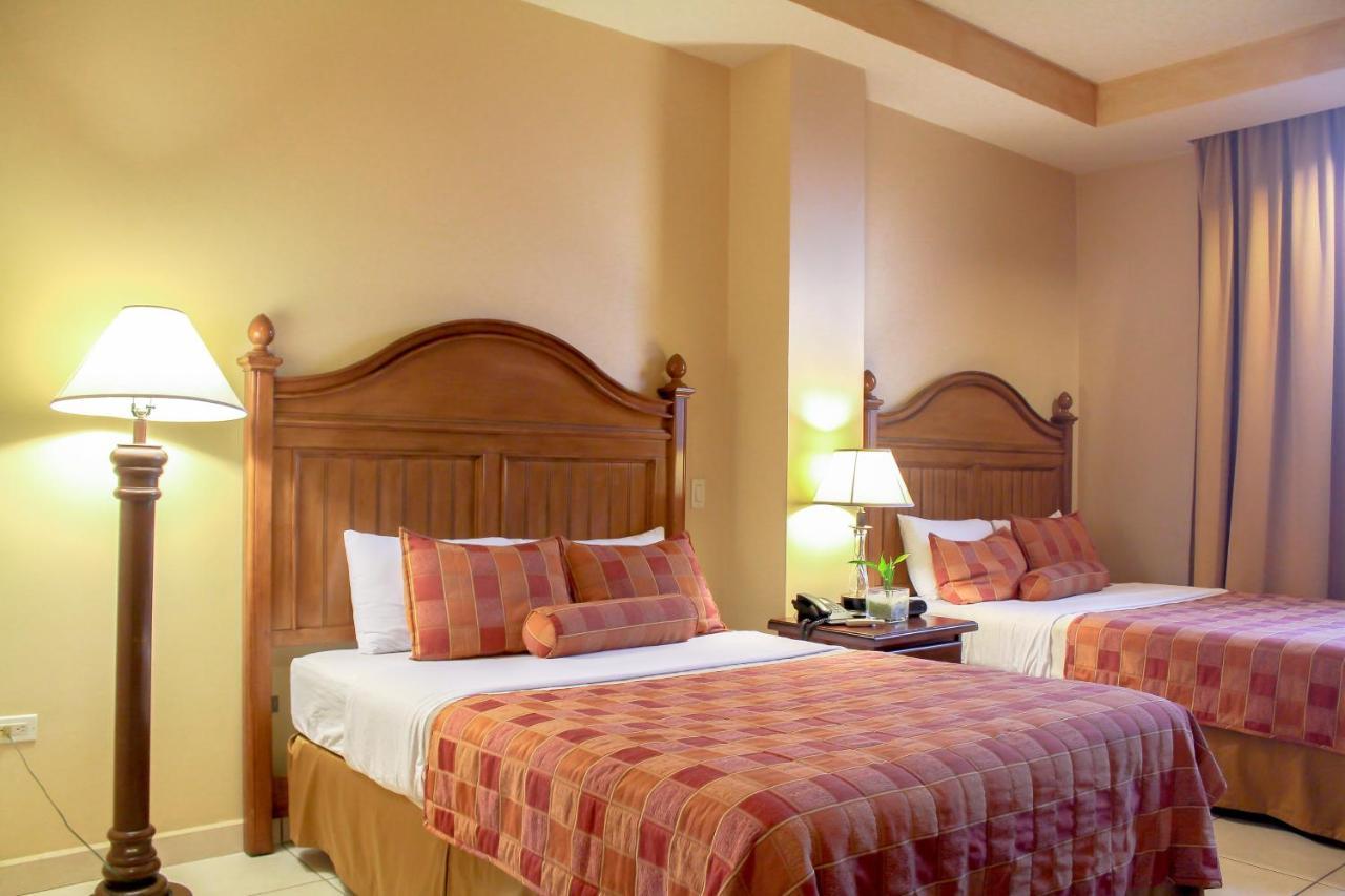 Hotel Monteolivos San Pedro Sula Buitenkant foto