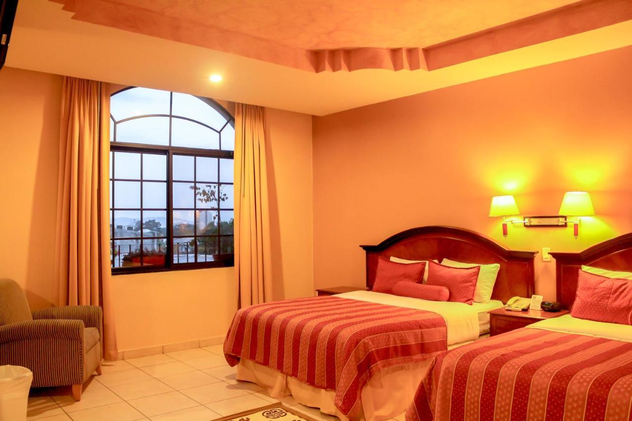 Hotel Monteolivos San Pedro Sula Buitenkant foto